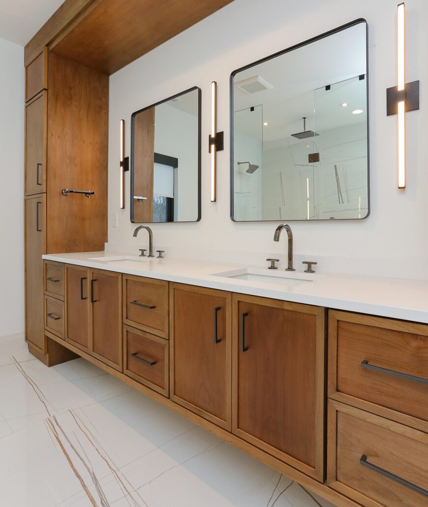 Bathroom with Whitecliff custom cabinets